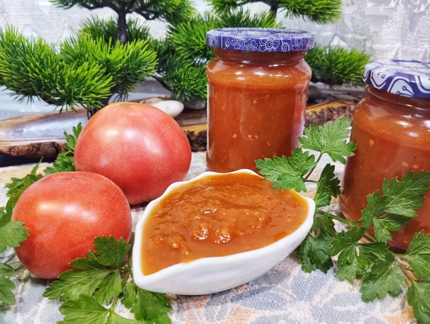 Приготовление домашнего кетчупа из томатов на зиму: простой рецепт